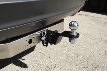 15 999 р. Фаркоп Petroil Tuning (съемный квадрат, с нержавеющей пластиной) Jeep Grand Cherokee WK2 2-ой рестайлинг (2017-2022)  с доставкой в г. Чебоксары. Увеличить фотографию 4