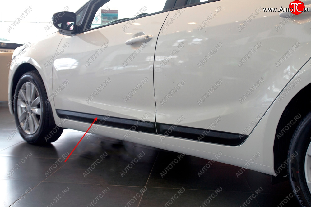 1 089 р. Молдинг двери RA (узкий, передний левый)  KIA Cerato  3 YD (2013-2019) дорестайлинг седан, рестайлинг седан (Поверхность шагрень)  с доставкой в г. Чебоксары