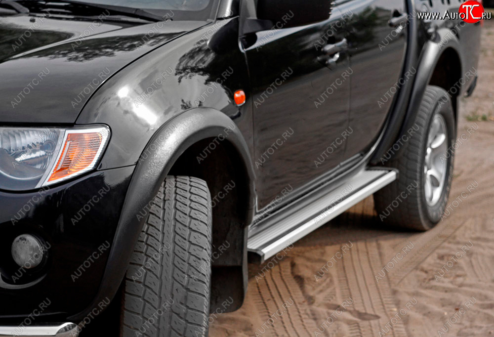 11 859 р. Накладки колесных арок RA (40 мм, комплект)  Mitsubishi L200 ( 4,  5 KK,KL) (2006-2022)  дорестайлинг, рестайлинг (Поверхность глянец (под окраску), Неокрашенные)  с доставкой в г. Чебоксары
