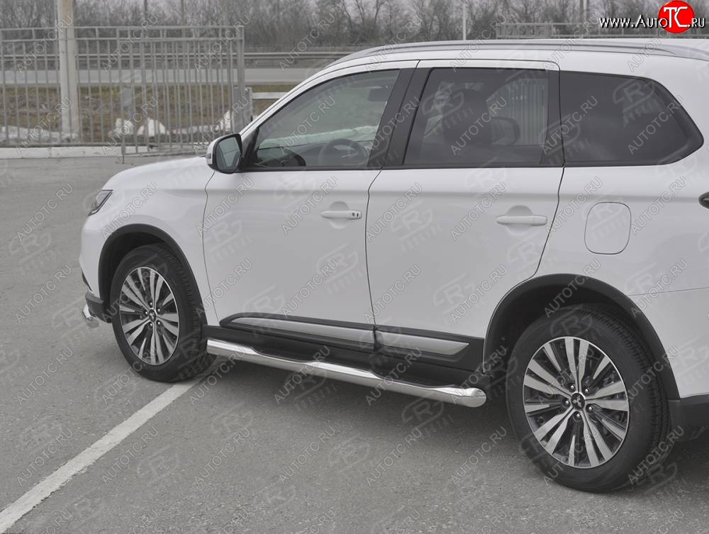 24 549 р. Защита порогов (Ø76 мм с проступью, нержавейка) SLITKOFF  Mitsubishi Outlander  GF (2018-2022) 3-ий рестайлинг (Металлические торцы под 45°)  с доставкой в г. Чебоксары