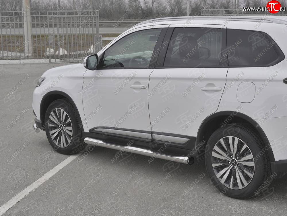 22 549 р. Защита порогов (Ø76 мм с проступью, нержавейка) SLITKOFF Mitsubishi Outlander GF 3-ий рестайлинг (2018-2022) (С пластиковыми заглушками на торцах)  с доставкой в г. Чебоксары
