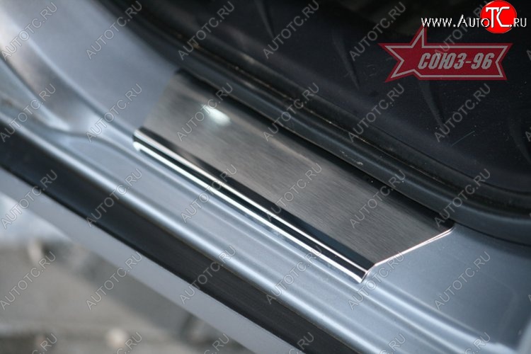 2 789 р. Накладки на внутренние пороги Souz-96 (без логотипа) Mitsubishi Outlander XL (CW)  дорестайлинг (2005-2009)  с доставкой в г. Чебоксары