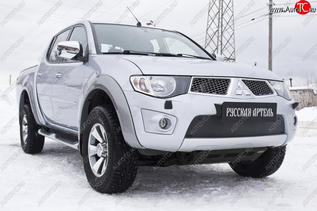 1 399 р. Зимняя заглушка решетки переднего бампера РА  Mitsubishi Pajero Sport  PB (2008-2013) дорестайлинг  с доставкой в г. Чебоксары