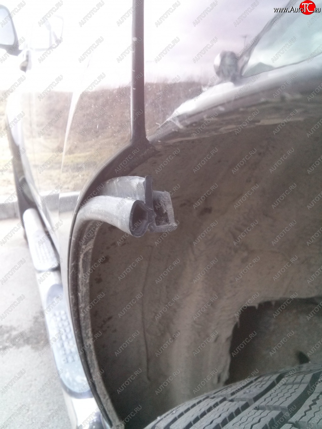 8 349 р. Уплотнитель между задней дверью и аркой колеса Оригинал  Nissan Pathfinder  R51 (2004-2014) дорестайлинг, рестайлинг  с доставкой в г. Чебоксары