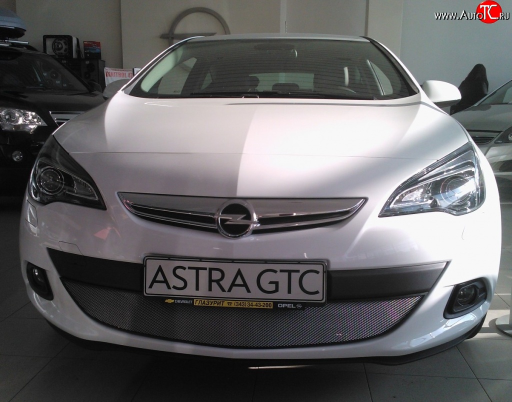 1 539 р. Сетка на бампер GTC Russtal (хром) Opel Astra J хэтчбек 5 дв. дорестайлинг (2009-2012)  с доставкой в г. Чебоксары
