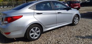 3 499 р. Пластиковые накладки порогов Фанат Тюнинг Hyundai Solaris RBr хэтчбэк рестайлинг (2014-2017) (неокрашенные (глянец под окраску))  с доставкой в г. Чебоксары. Увеличить фотографию 2