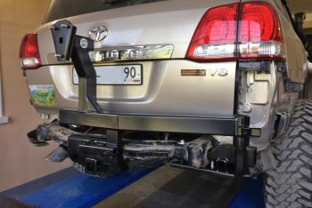 93 329 р. Калитка РИФ с фаркопом в штатный задний бампер Toyota Land Cruiser 200 2008-2015 под штатное колесо, с подсветкой номера РИФ rif200-80001  с доставкой в г. Чебоксары. Увеличить фотографию 6