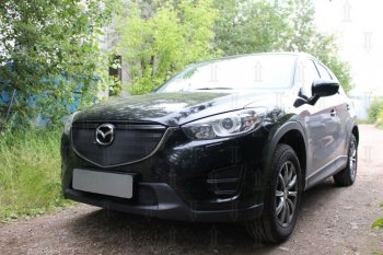 3 689 р. Защитная сетка в бампер (верх, ячейка 3х7 мм) Alfeco Стандарт Mazda CX-5 KE рестайлинг (2015-2017) (Чёрная)  с доставкой в г. Чебоксары. Увеличить фотографию 2