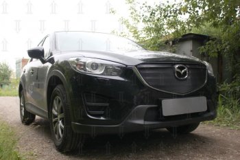 3 689 р. Защитная сетка в бампер (верх, ячейка 3х7 мм) Alfeco Стандарт Mazda CX-5 KE рестайлинг (2015-2017) (Чёрная)  с доставкой в г. Чебоксары. Увеличить фотографию 3