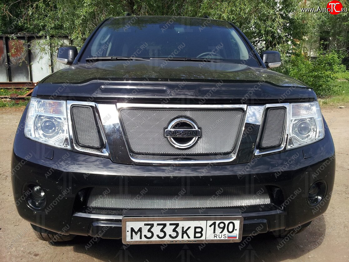 3 079 р. Защитная сетка в бампер (низ, ячейка 3х7 мм) Стрелка11 Стандарт Nissan Pathfinder R51 рестайлинг (2009-2014) (Хром)  с доставкой в г. Чебоксары