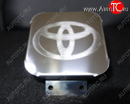 1 999 р. Заглушка на фаркоп с логотипом Toyota (на фаркопы TCC, нержавеющая сталь) TCC Toyota Fortuner AN160 рестайлинг (2020-2025)  с доставкой в г. Чебоксары