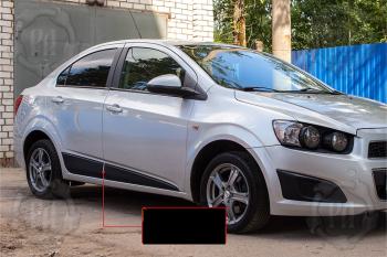Молдинг двери передний правый Русская Артель Geely Coolray  SX11 (2018-2023) дорестайлинг (шагрень)