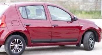 Молдинг на двери передний правый узкий Русская Артель Renault Sandero Stepway  (BS) (2010-2014) (глянец под покраску)