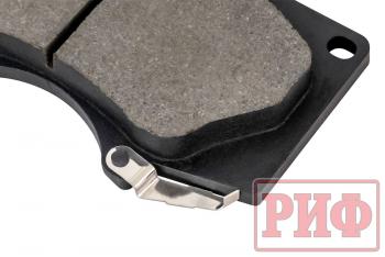 1 589 р. Колодки тормозные передние РИФ Toyota LC120,150, Hilux 2005+OEM 04465-35250, 04465-35290 ,Pajero 4 дизель 4605A472, 4605A481 РИФ riftoy-04465-35290  с доставкой в г. Чебоксары. Увеличить фотографию 4