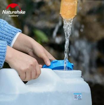 2 359 р. Канистра Naturehike кемпинговая, 18 л. зелёная Naturehike nh16s012-t-agr18  с доставкой в г. Чебоксары. Увеличить фотографию 2