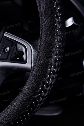 499 р. Оплётка на руль (37-39см BLW-028 кож/зам+текстиль) Автопилот Ford Focus 3 седан рестайлинг (2014-2019) (черный)  с доставкой в г. Чебоксары. Увеличить фотографию 4