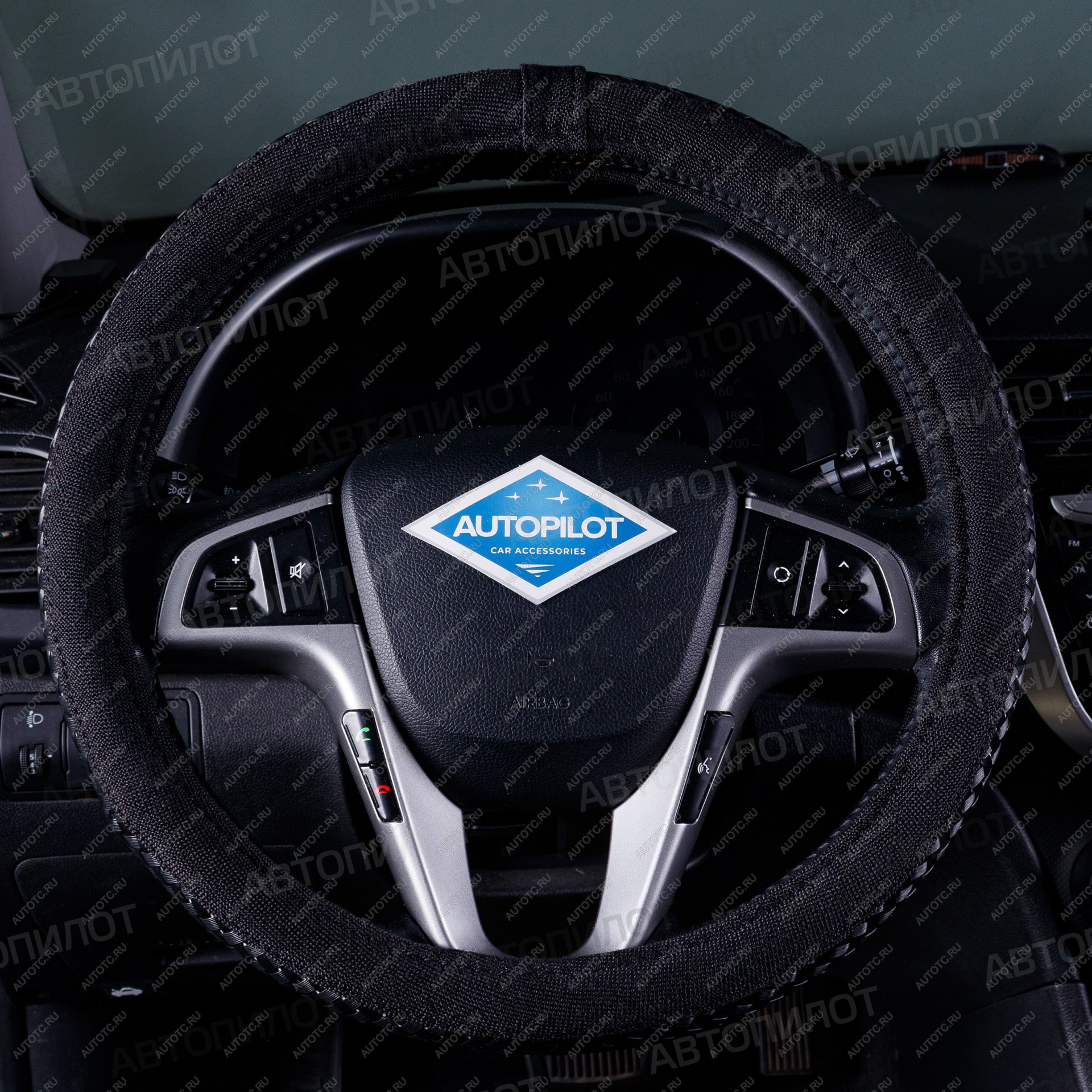 499 р. Оплётка на руль (37-39см BLW-028 кож/зам+текстиль) Автопилот Ford Focus 3 седан рестайлинг (2014-2019) (черный)  с доставкой в г. Чебоксары