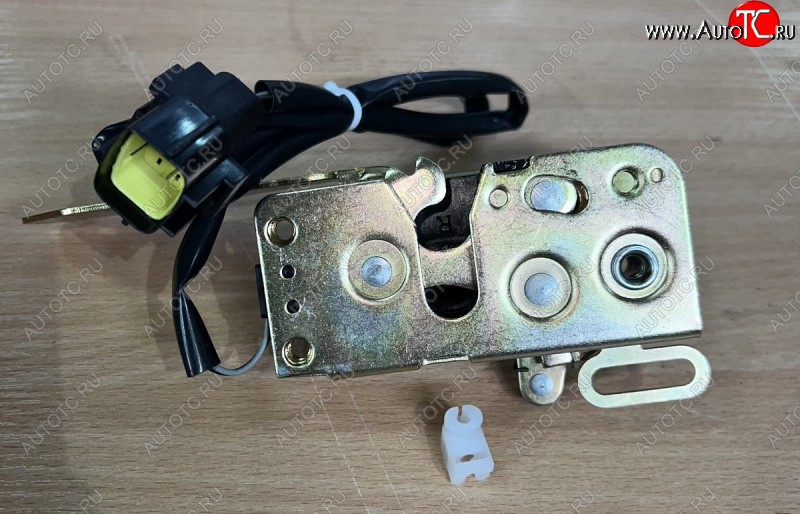 1 659 р. Замок двери правый (механизм) Sitrak VALMO000662    SITRAK 811w62680-6142  с доставкой в г. Чебоксары