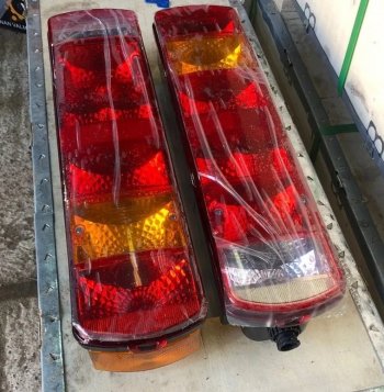 2 959 р. Фонарь задний правый Howo T5GSitrak (4 болта) VALMO000538 SITRAK wg9719810012  с доставкой в г. Чебоксары. Увеличить фотографию 2