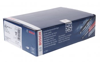 2 389 р. Колодки тормозные передние (датчик износа) (4шт.) BOSCH Audi 100 C3 седан дорестайлинг (1982-1987)  с доставкой в г. Чебоксары. Увеличить фотографию 2