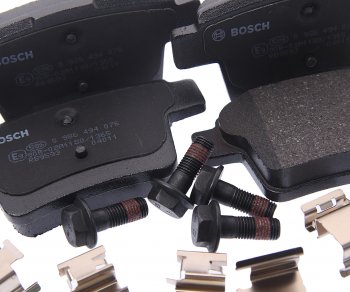 3 079 р. Колодки тормозные задние (4шт.) BOSCH Ford Mondeo Mk3,B4Y дорестайлинг, седан (2000-2003)  с доставкой в г. Чебоксары. Увеличить фотографию 2