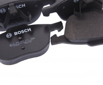 2 459 р. Колодки тормозные передние (4шт.) BOSCH Mazda 3/Axela BM дорестайлинг седан (2013-2016)  с доставкой в г. Чебоксары. Увеличить фотографию 2