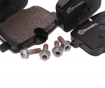 5 649 р. Колодки тормозные задние (4шт.) BREMBO BMW 5 серия F10 рестайлинг, седан (2013-2017)  с доставкой в г. Чебоксары. Увеличить фотографию 2