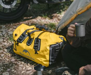 6 399 р. Гермосумка Naturehike 60 л ПВХ (желтая)  cnk2450xb015-60y  с доставкой в г. Чебоксары. Увеличить фотографию 10