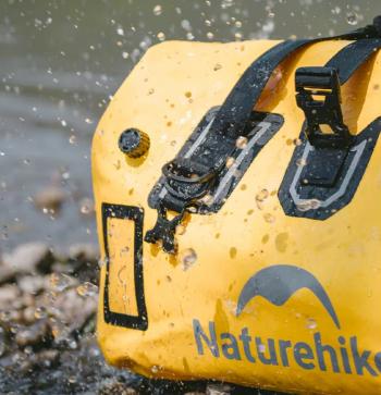 6 399 р. Гермосумка Naturehike 60 л ПВХ (желтая)  cnk2450xb015-60y  с доставкой в г. Чебоксары. Увеличить фотографию 8
