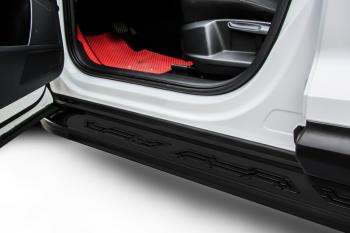 Пороги алюминиевые Alfa SLITKOFF Suzuki Vitara  LY (2015-2019) дорестайлинг (Black)
