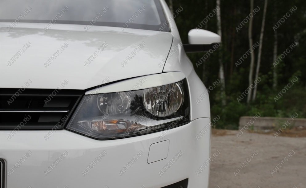 1 019 р. Накладки на передние фары (реснички) Русская Артель  Volkswagen Polo  5 (2009-2015) седан дорестайлинг, хэтчбек дорестайлинг (глянец под покраску)  с доставкой в г. Чебоксары