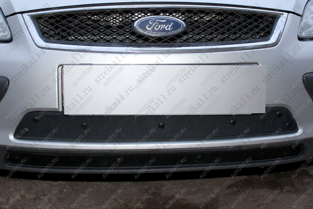759 р. Зимняя заглушка решетки радиатора (2 части) Стрелка11 Ford Focus 2 универсал дорестайлинг (2004-2008) (черная)  с доставкой в г. Чебоксары