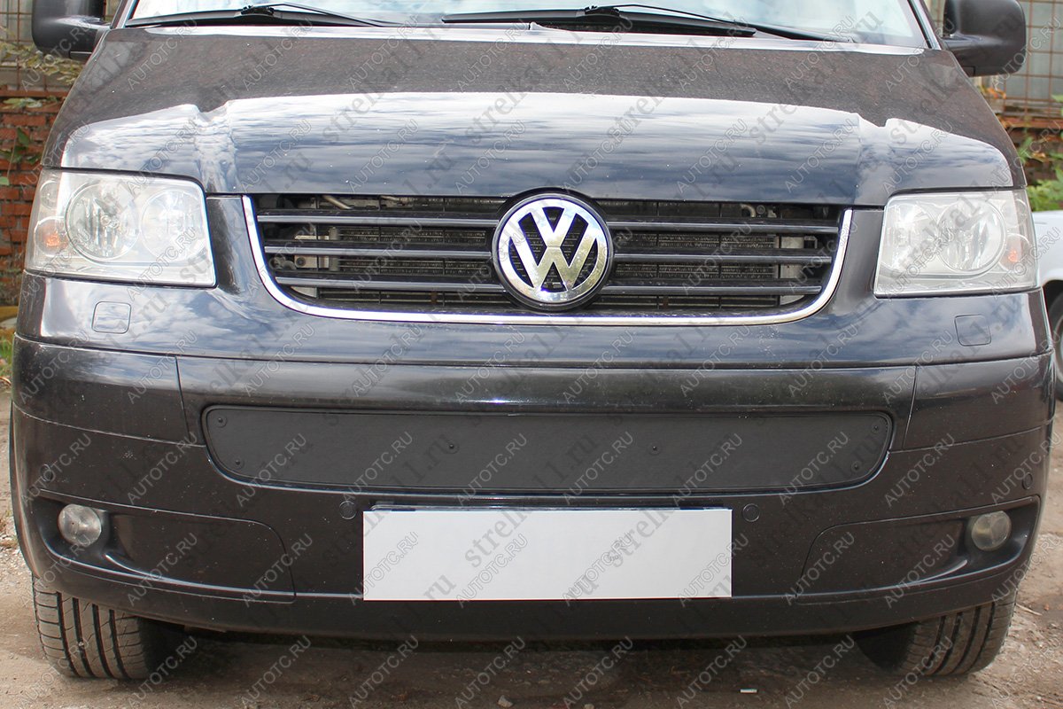759 р. Зимняя заглушка решетки радиатора Стрелка11 Volkswagen Caravelle T5 дорестайлинг (2002-2009) (черная)  с доставкой в г. Чебоксары