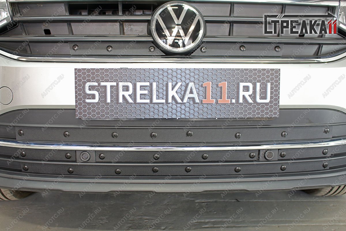 1 479 р. Зимняя заглушка решетки радиатора (низ) Стрелка11 Volkswagen Tiguan Mk2 рестайлинг (2020-2022) (черная)  с доставкой в г. Чебоксары