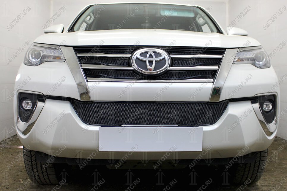 4 499 р. Защита радиатора (низ) (Black Onyx) Стрелка11 PREMIUM Toyota Fortuner AN160 рестайлинг (2020-2025) (черная)  с доставкой в г. Чебоксары