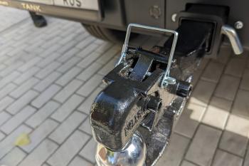 11 949 р. Чугунная вставка PT GROUP в квадрат шар-крюк 50 мм Aston Martin DB7 купе дорестайлинг (1993-1999)  с доставкой в г. Чебоксары. Увеличить фотографию 7