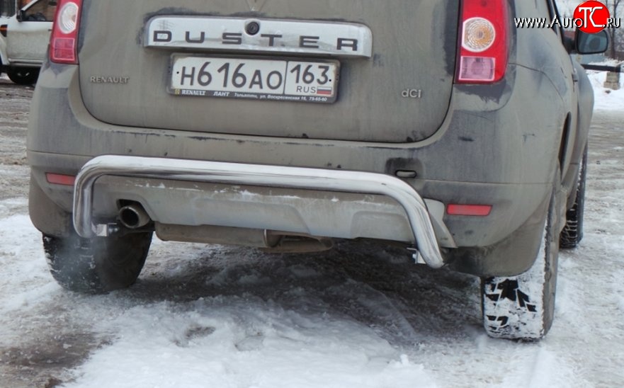 4 999 р. Фигурная защита заднего бампера диаметром 63.5 мм Металл Дизайн Renault Duster HS дорестайлинг (2010-2015) (Сталь с покрытием черного матового цвета)  с доставкой в г. Чебоксары