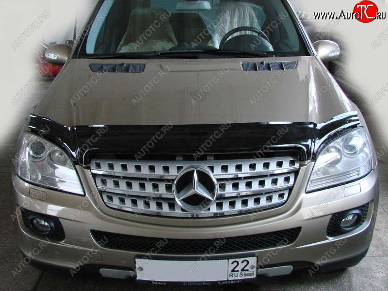 5 079 р. Дефлектор капота SIM Mercedes-Benz ML class W164 рестайлинг (2008-2011)  с доставкой в г. Чебоксары