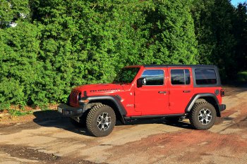 73 659 р. Защита порогов с подножкой РИФ  Jeep Wrangler  JL (2018-2024) 3 дв. дорестайлинг  с доставкой в г. Чебоксары. Увеличить фотографию 2