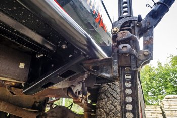 46 869 р. Защита порогов с подножкой РИФ  Toyota Hilux  N80, N90, N100, N110 (1988-1998) дорестайлинг, 1-ый рестайлинг, 2-ой рестайлинг  с доставкой в г. Чебоксары. Увеличить фотографию 8