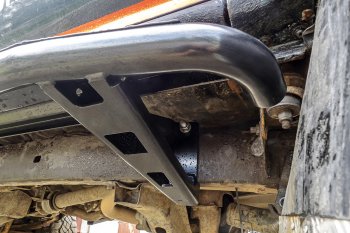 46 869 р. Защита порогов с подножкой РИФ  Toyota Hilux  N80, N90, N100, N110 (1988-1998) дорестайлинг, 1-ый рестайлинг, 2-ой рестайлинг  с доставкой в г. Чебоксары. Увеличить фотографию 9