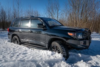 75 559 р. Бампер передний силовой РИФ  Toyota Land Cruiser  200 (2007-2015) дорестайлинг, 1-ый рестайлинг (С дополнительными фарами, защитной дугой и защитой бачка омывателя)  с доставкой в г. Чебоксары. Увеличить фотографию 4