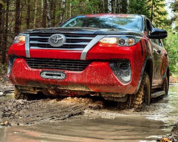 25 279 р. Площадка под лебёдку РИФ (в штатный бампер)  Toyota Fortuner  AN160 (2015-2025) дорестайлинг, рестайлинг  с доставкой в г. Чебоксары. Увеличить фотографию 2