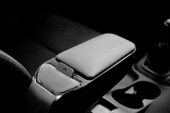 5 999 р. Подлокотник ARMSTER 2 BLACK Volkswagen Polo 5 седан дорестайлинг (2009-2015)  с доставкой в г. Чебоксары. Увеличить фотографию 5