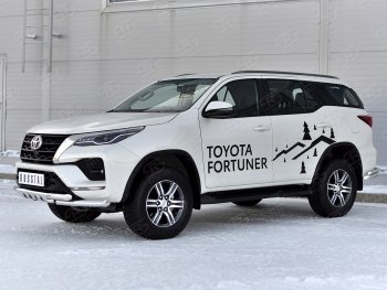 28 999 р. Защита переднего бампера (Ø63 мм с клыками, нержавейка) SLITKOFF Toyota Fortuner AN160 рестайлинг (2020-2025)  с доставкой в г. Чебоксары. Увеличить фотографию 3