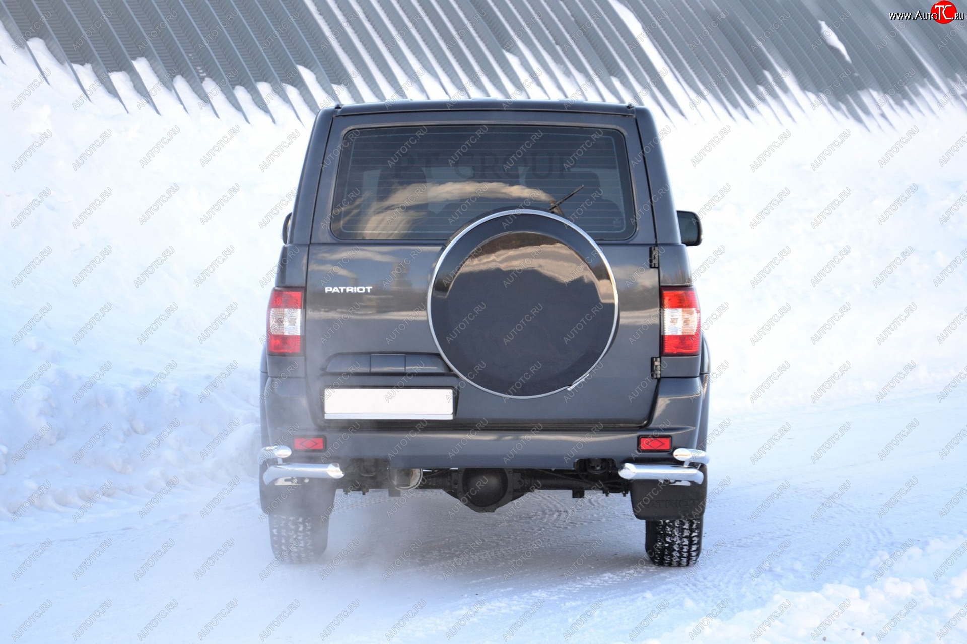 15 349 р. Защита заднего бампера Petroil Tuning (уголки двойные, d63/51)  Уаз Патриот  3163 5-дв. (2014-2016) 1-ый рестайлинг (Нержавеющая полированная сталь)  с доставкой в г. Чебоксары