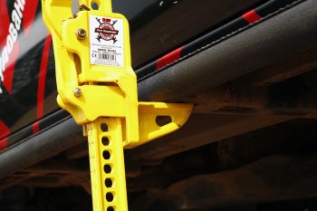 55 459 р. Домкрат реечный Hi-Lift Super X-Treme (чугун, 150 см) Volkswagen Golf 5 универсал (2003-2009) (Грузоподъемность: 3 тонны)  с доставкой в г. Чебоксары. Увеличить фотографию 4