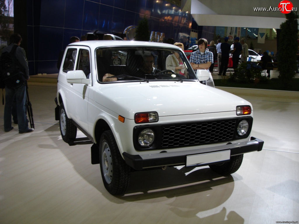 1 049 р. Решётка радиатора Euro Style Лада нива 4х4 2121-80 ФОРА (1995-2011) (Неокрашенная)  с доставкой в г. Чебоксары