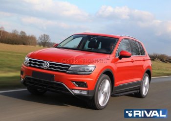 9 499 р. Порожки для ног Rival Volkswagen Tiguan Mk2 рестайлинг (2020-2022) (Чёрные)  с доставкой в г. Чебоксары. Увеличить фотографию 3